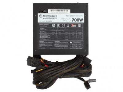 ���� ������� ATX 700 �� Thermaltake TR2 S PS-TRS-0700NPCWEU-2