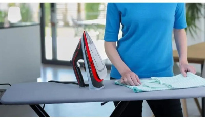 ���� Braun SI5057RD 2700�� �������/������