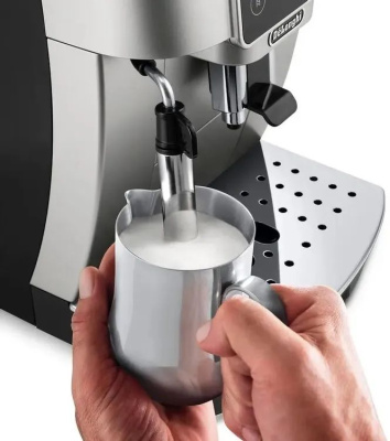 ���������� Delonghi ECAM220.31.SB 1450�� ������/�����������