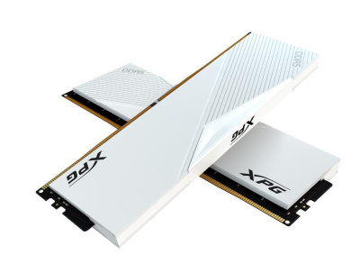 ������ ������ 32GB ADATA AX5U6400C3216G-DCLAWH 