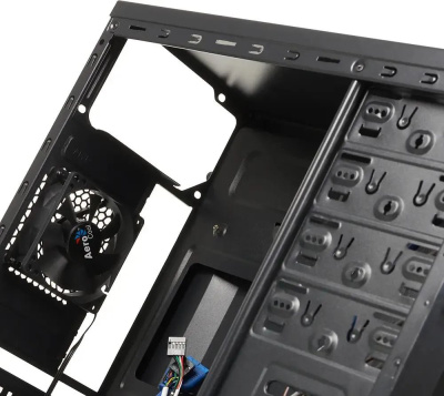 ������ Aerocool Cs-1101, ATX, ��� ��, 2 x USB 2.0, 1 x USB 3.0, � ��������� 1 x 80-�� ����������